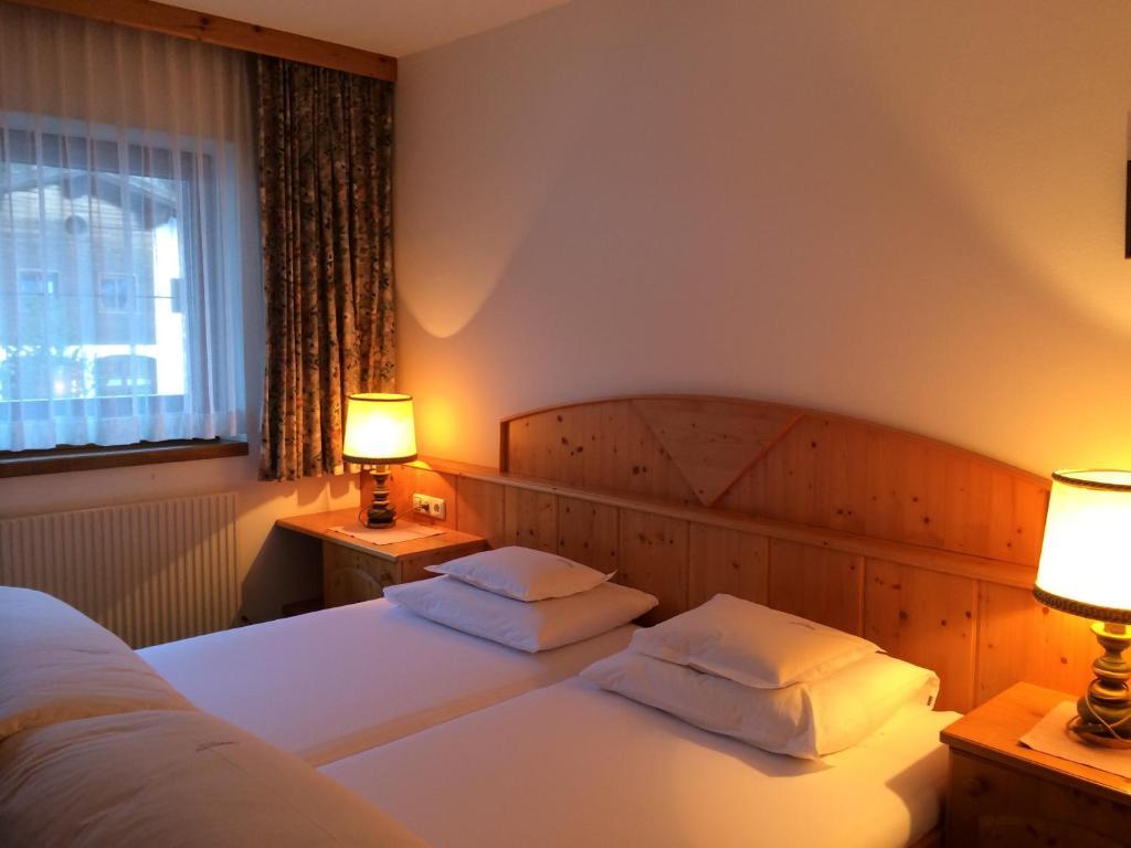 Hotel Garni Senn Sankt Anton am Arlberg Habitación foto